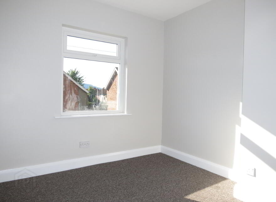 85 Strandburn Drive, Belfast, BT4 1NB