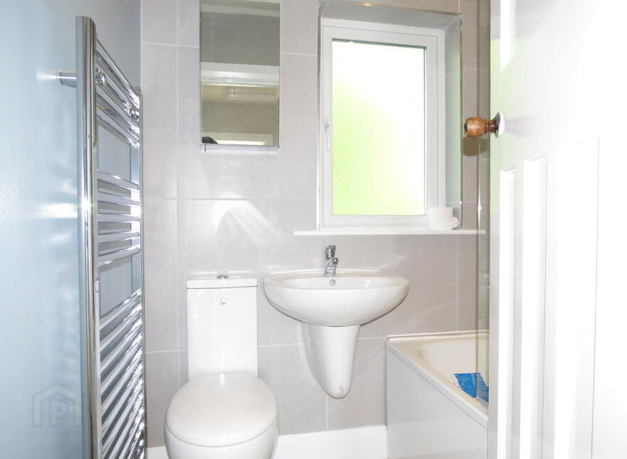 85 Strandburn Drive, Belfast, BT4 1NB