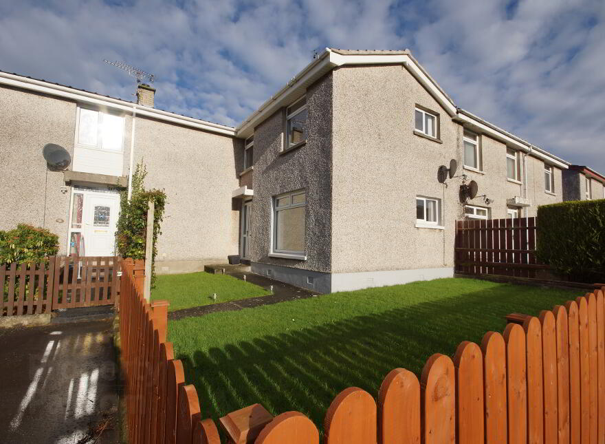 20 Ballynoe Gardens, Bangor, BT19 1SA photo