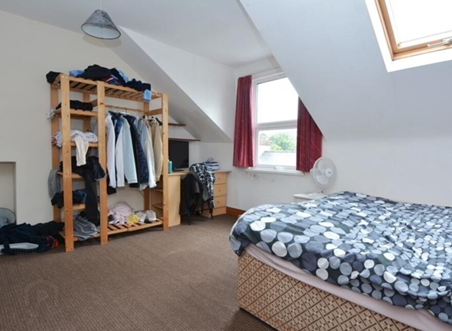 67 Dunluce Avenue, Lisburn Road, Belfast, BT9 7AW