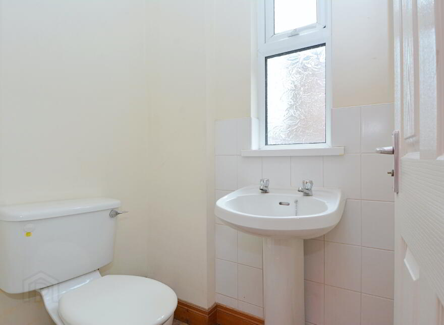 67 Dunluce Avenue, Lisburn Road, Belfast, BT9 7AW