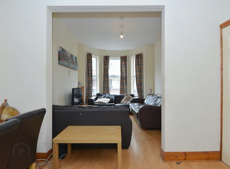 67 Dunluce Avenue, Lisburn Road, Belfast, BT9 7AW