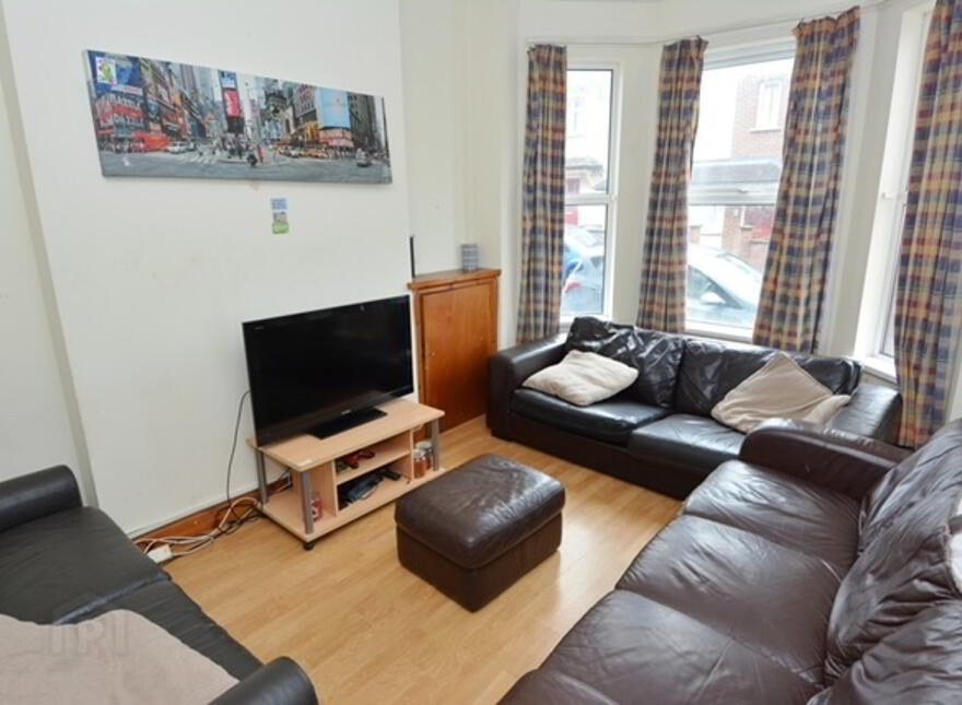 67 Dunluce Avenue, Lisburn Road, Belfast, BT9 7AW