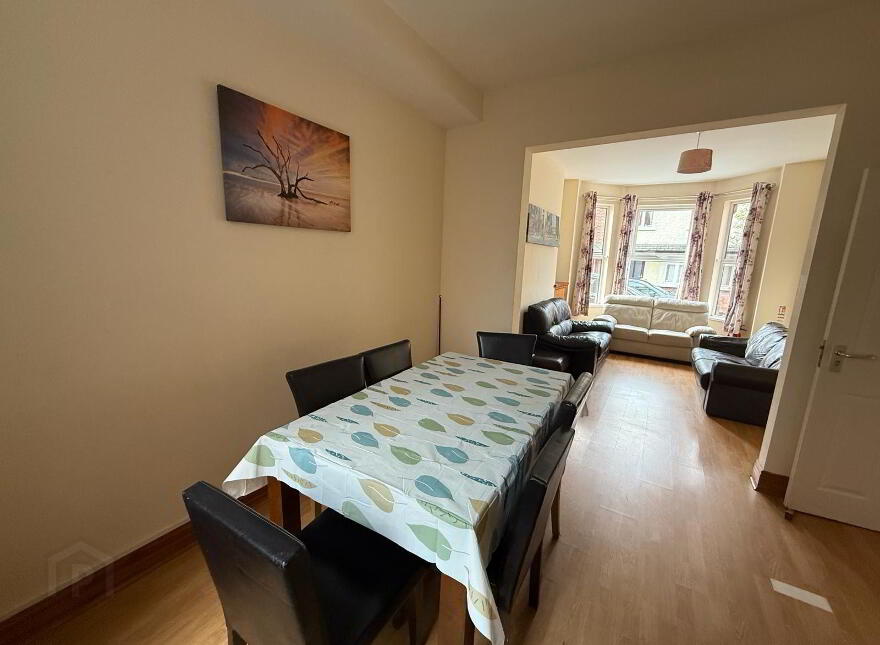 67 Dunluce Avenue, Lisburn Road, Belfast, BT9 7AW