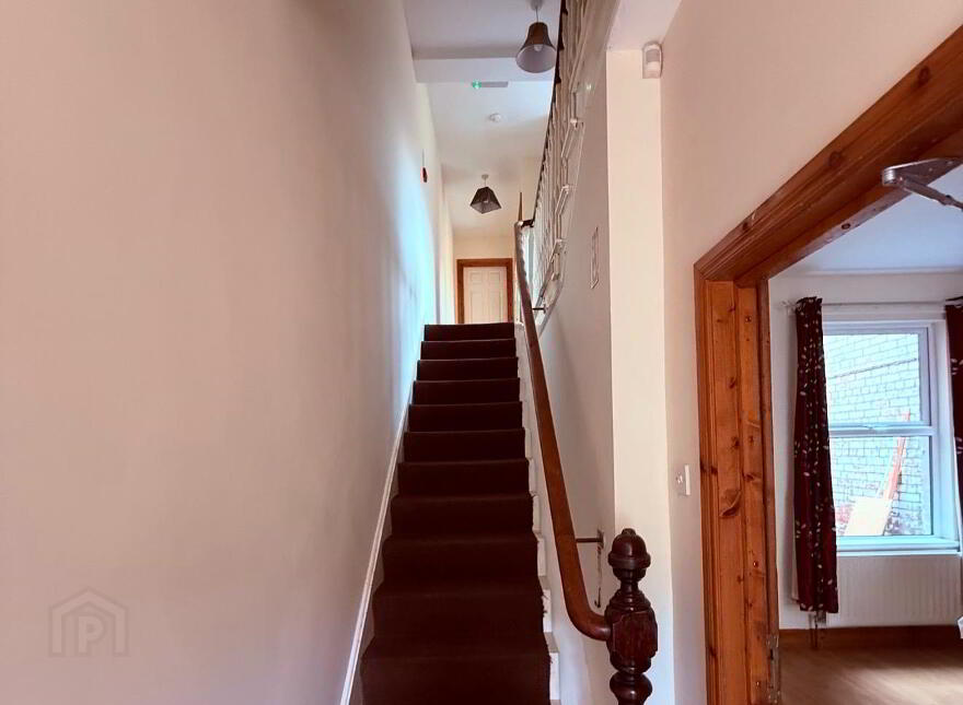 67 Dunluce Avenue, Lisburn Road, Belfast, BT9 7AW