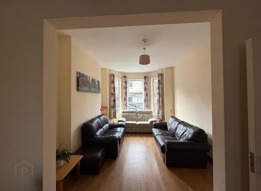 67 Dunluce Avenue, Lisburn Road, Belfast, BT9 7AW