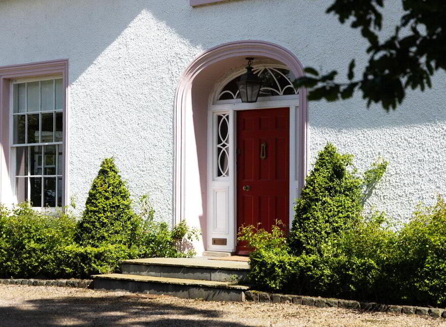 Ballyaughlis Lodge, 238 Ballylesson Road, Drumbo, Lisburn, BT27 5TS