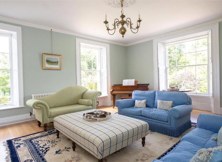 Ballyaughlis Lodge, 238 Ballylesson Road, Drumbo, Lisburn, BT27 5TS