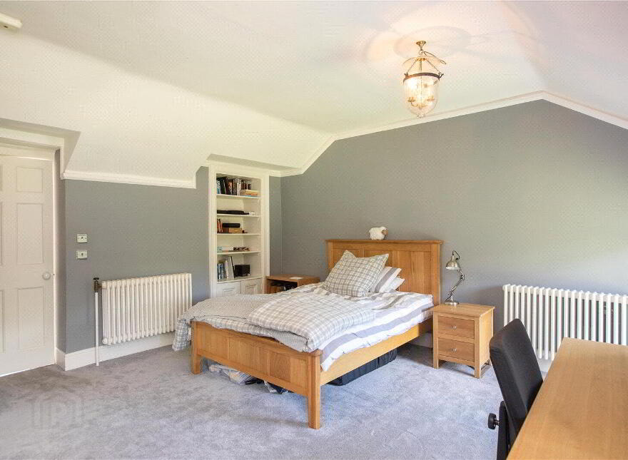 Ballyaughlis Lodge, 238 Ballylesson Road, Drumbo, Lisburn, BT27 5TS
