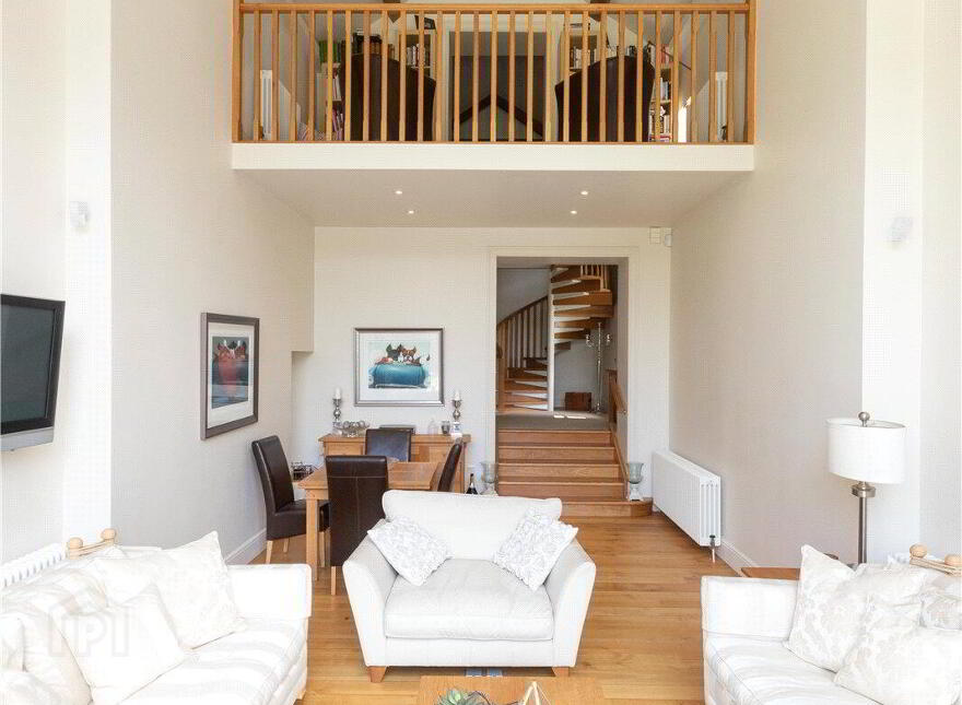 Ballyaughlis Lodge, 238 Ballylesson Road, Drumbo, Lisburn, BT27 5TS