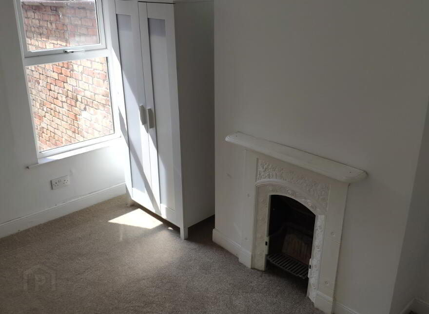 25 Holm Terrace, Dromore, BT25 1HN
