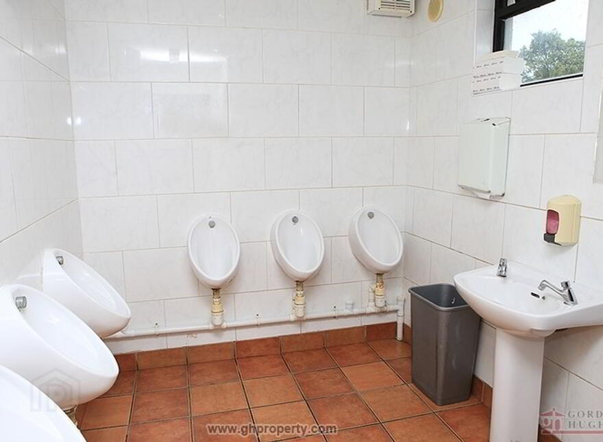 "Priors @ High St", Ballinamore, N41VX22