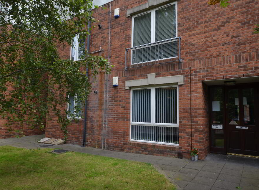 St Annes Lane, Apt 1 1 Blacks Road, Belfast, BT10 0PP