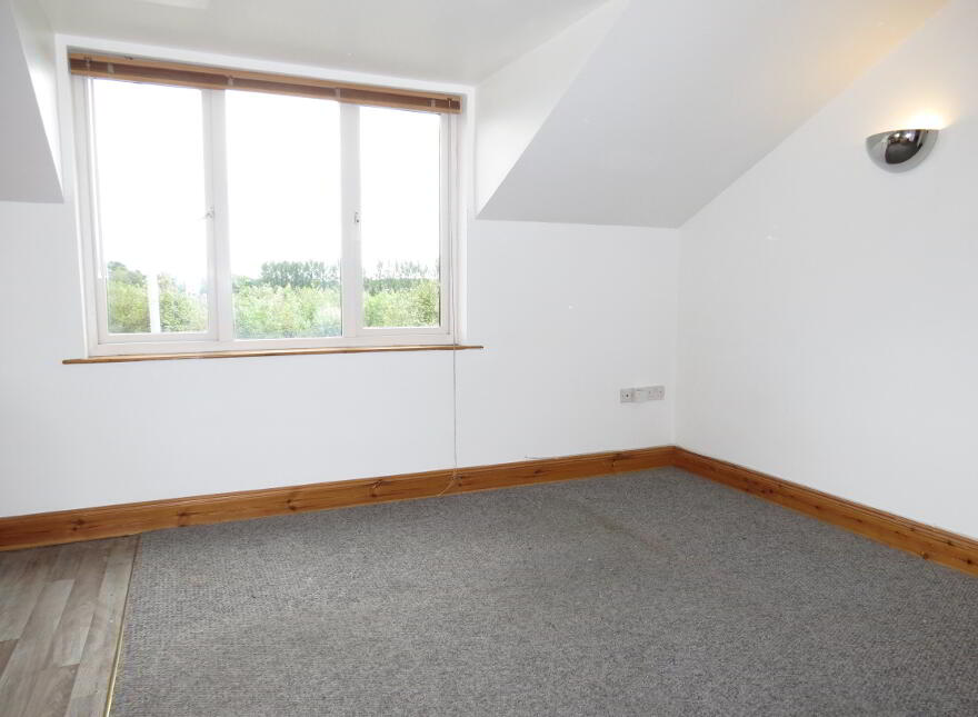4 Dunlady Court, Dundonald, Belfast, BT16 1DB