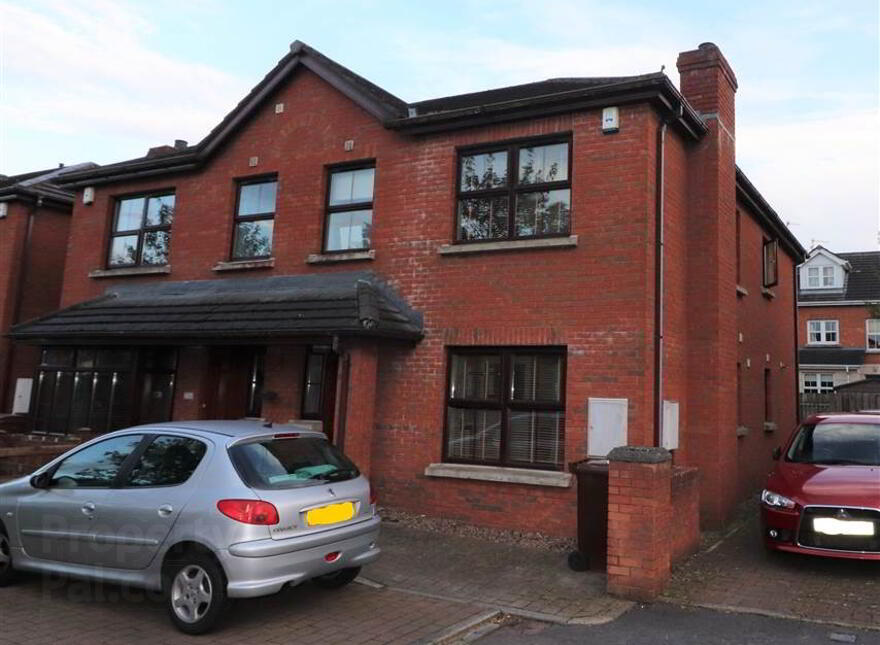 20b Hillsborough Road, Carryduff, Belfast, BT8 8HR photo