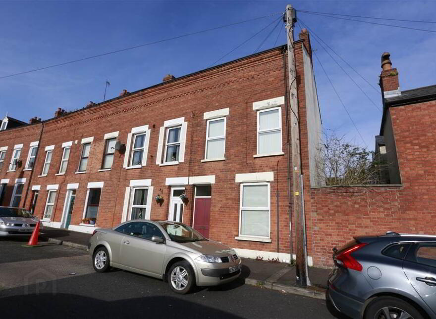Flat 2, 1 Castlereagh Place, Belfast, BT5 4NN photo