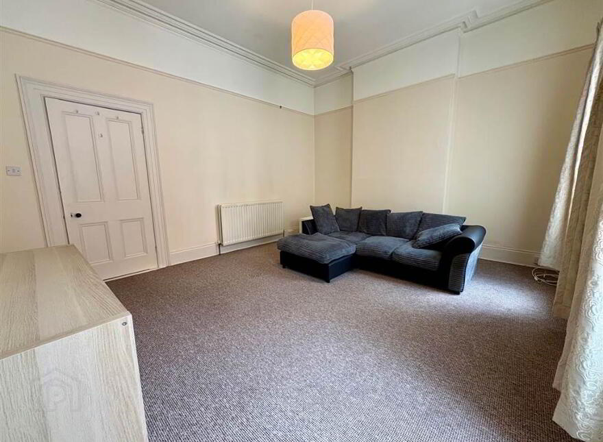 Flat 2, 1 Castlereagh Place, Belfast, BT5 4NN
