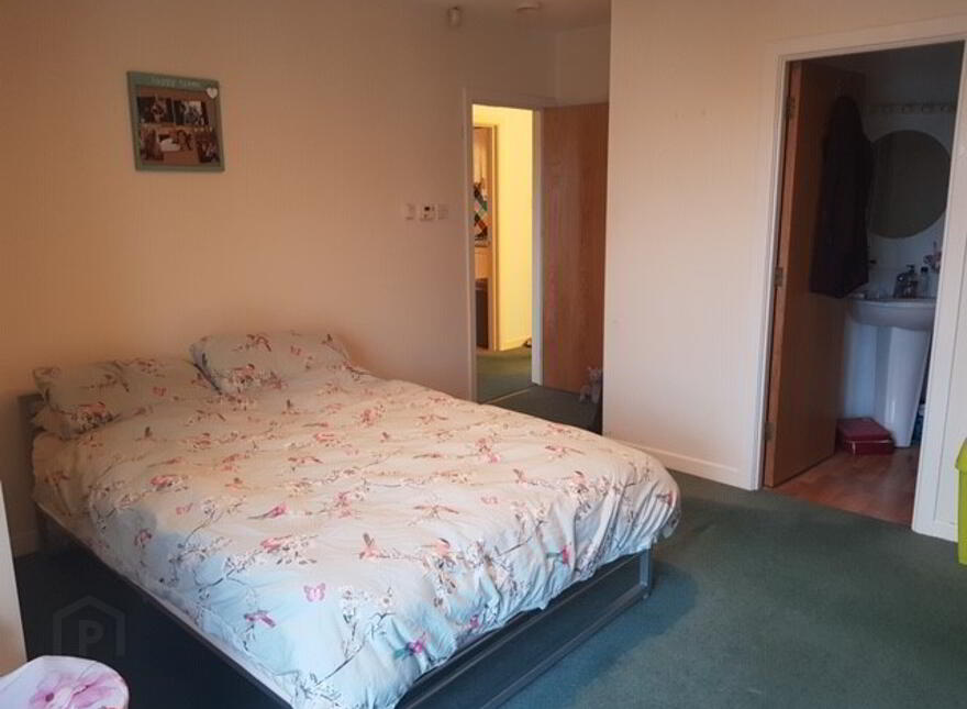 35 Woodrow Gardens, Saintfield, Ballynahinch, BT24 7WG