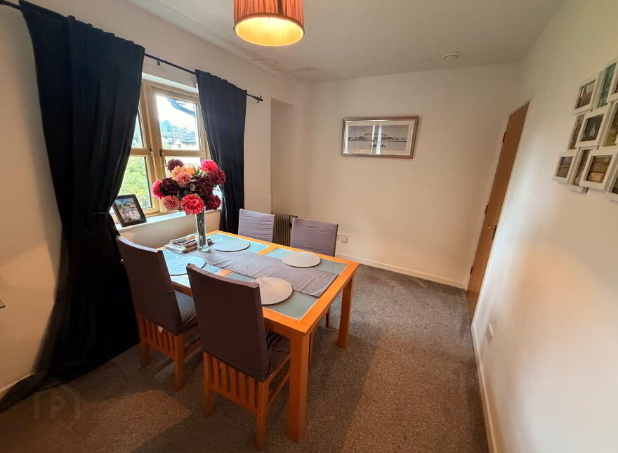 35 Woodrow Gardens, Saintfield, Ballynahinch, BT24 7WG