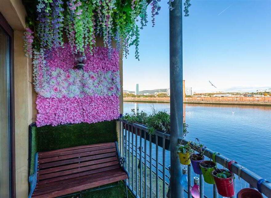 37 St Johns Wharf, 1-3 Laganbank Road, Belfast, BT1 3LT