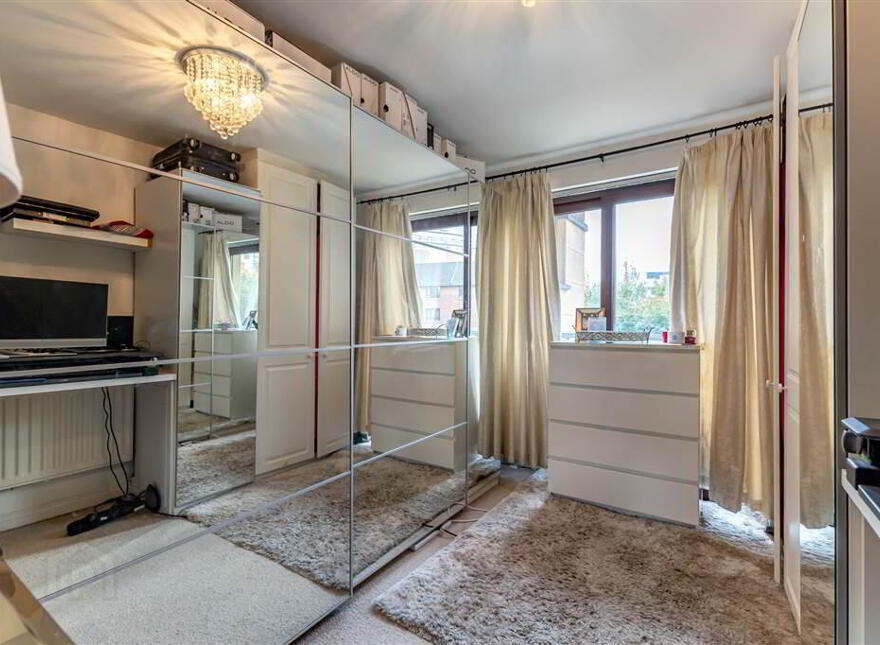 37 St Johns Wharf, 1-3 Laganbank Road, Belfast, BT1 3LT