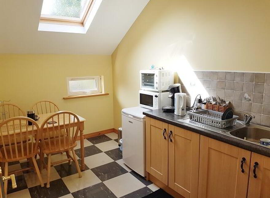 Glenfin Road, Ballybofey, F93ED39