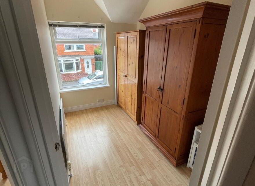 28 Whitehall Parade, Belfast, BT7 3GX