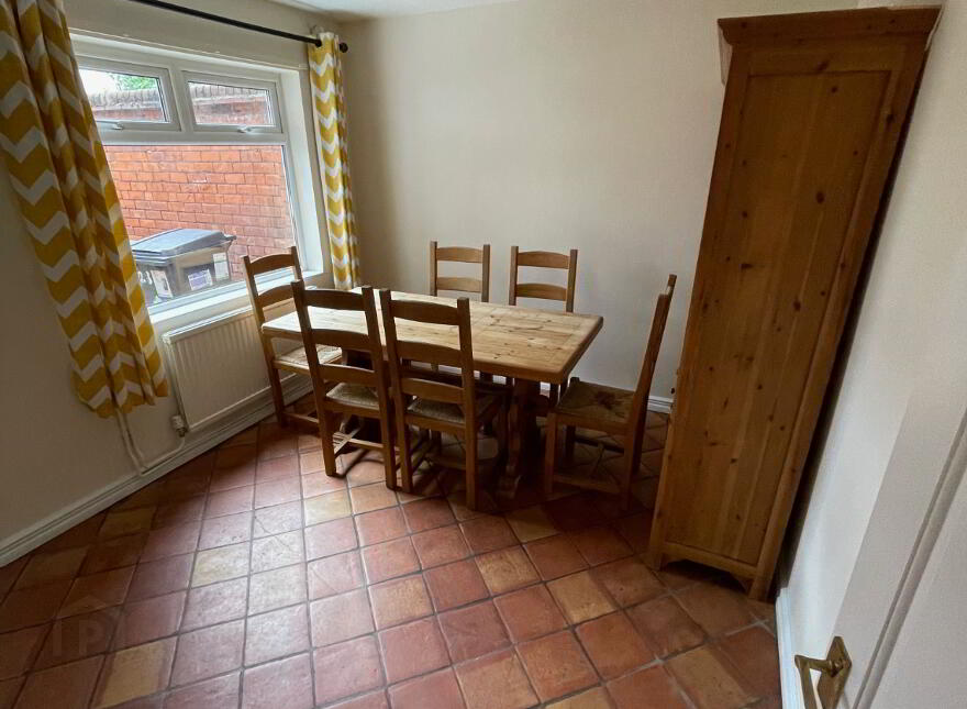 28 Whitehall Parade, Belfast, BT7 3GX