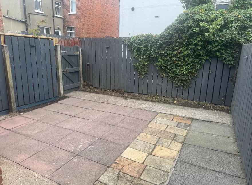 28 Whitehall Parade, Belfast, BT7 3GX
