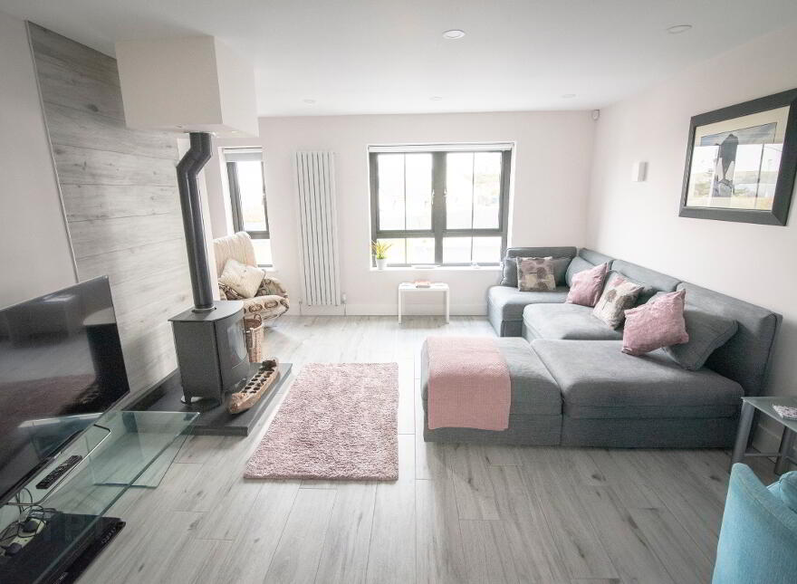 'Innisfree', 4 Atlantic View, Portballintrae, BT57 8AX