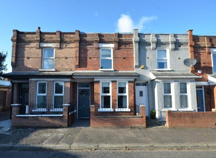 41 Laganvale Street, Stranmillis, Belfast, BT9 5FR photo