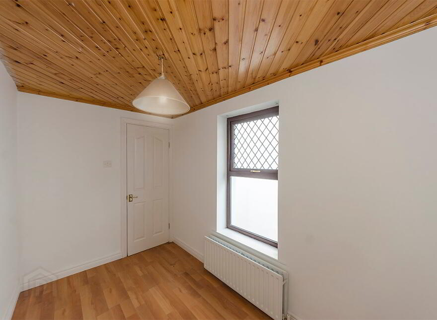 Apt 1, 30 Woodvale Avenue, Belfast, BT13 3EW