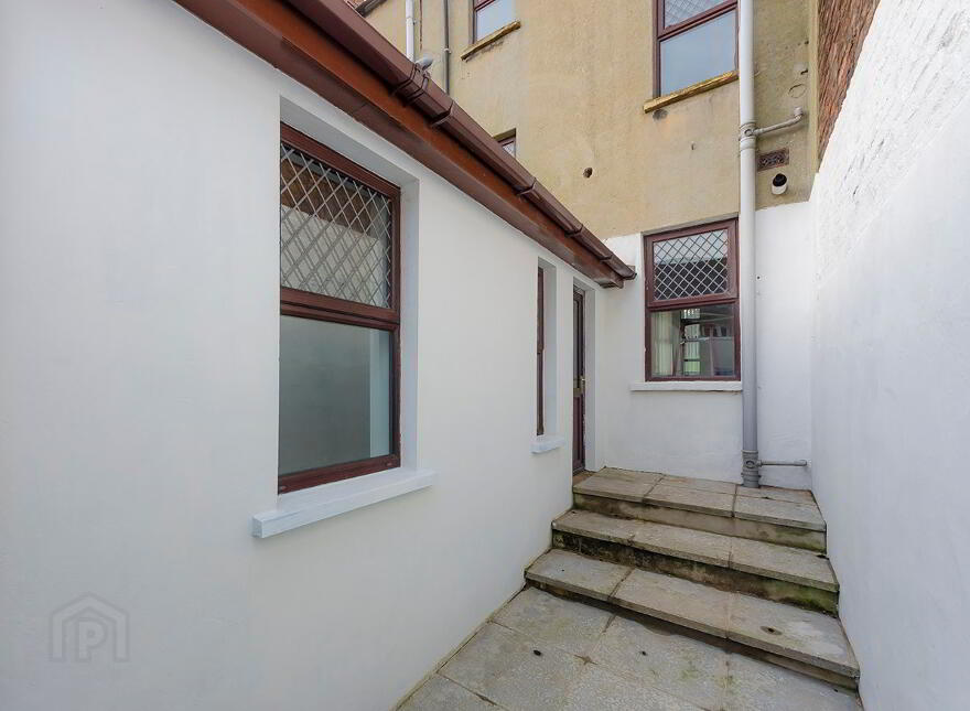 Apt 1, 30 Woodvale Avenue, Belfast, BT13 3EW