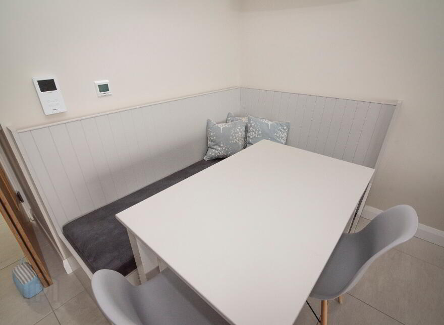Flat 4, 14 Kerr Street, Portrush, BT56 8DG