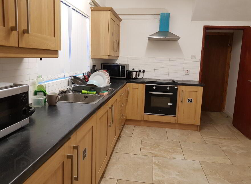 Room 3, 85 Wellington Park, Belfast, BT9 6DP
