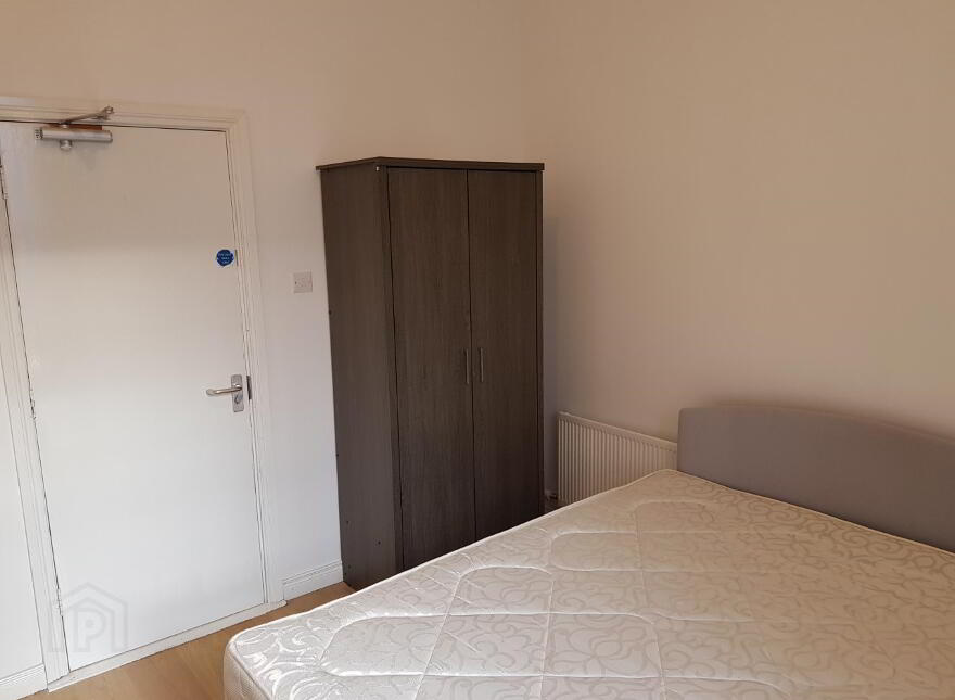 Room 3, 85 Wellington Park, Belfast, BT9 6DP