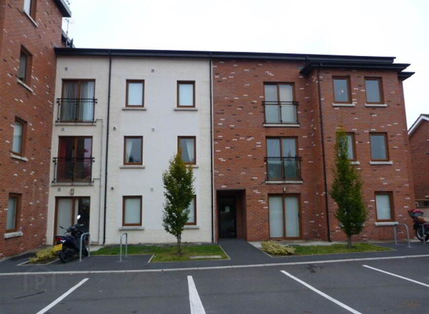 Apt 30 2c, Summerhill Avenue, Stormont, Belfast, BT5 7HD photo