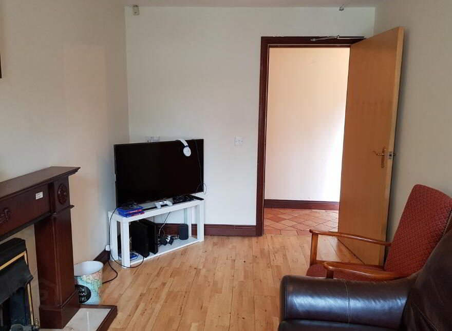 1A Stranmillis Gardens, Belfast, BT9 5AS