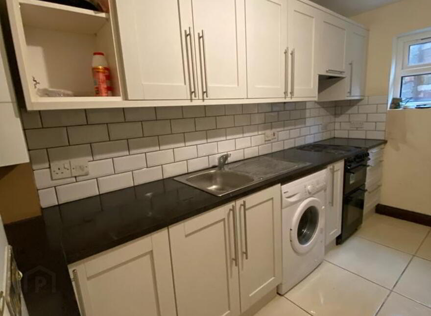 1A Stranmillis Gardens, Belfast, BT9 5AS