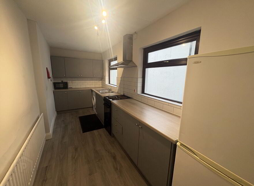 Donegall Road, South Belfast, Belfast, BT12 5NE