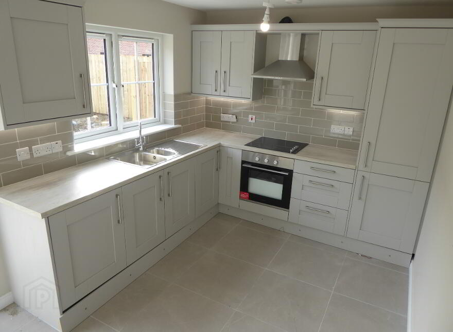 18 Broadway Link, Belfast, BT12 6EX