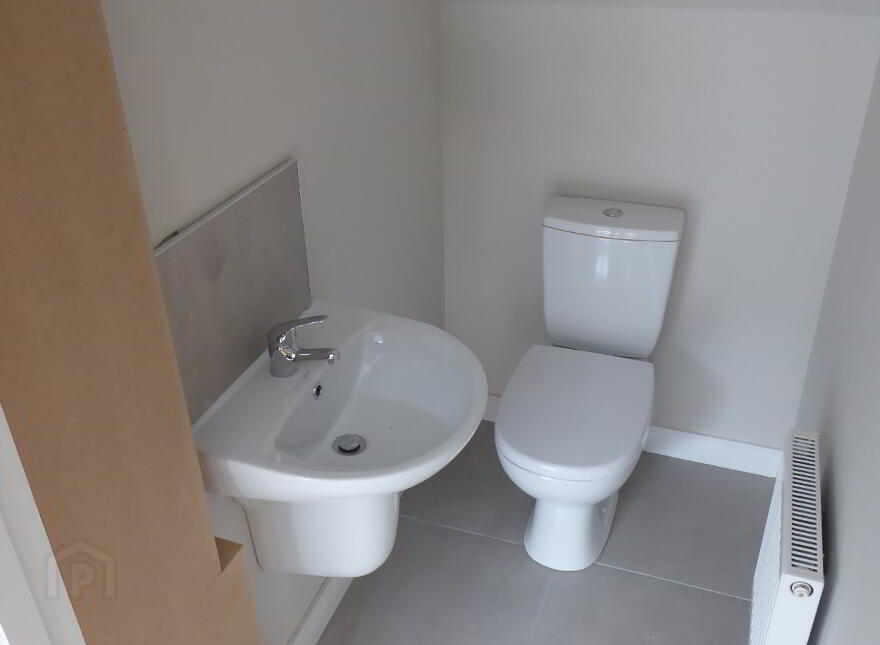 18 Broadway Link, Belfast, BT12 6EX