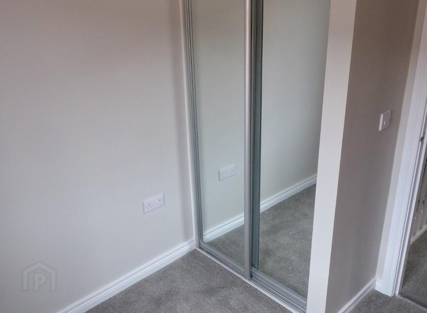 18 Broadway Link, Belfast, BT12 6EX