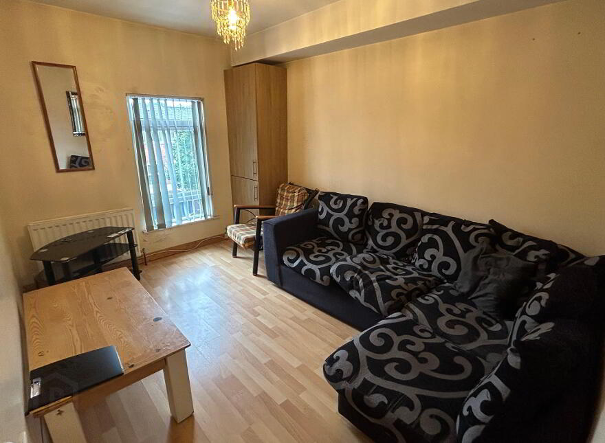 Great Apartment, 41E Agincourt Avenue, Queens Quarter, Belfast, BT7 1QA