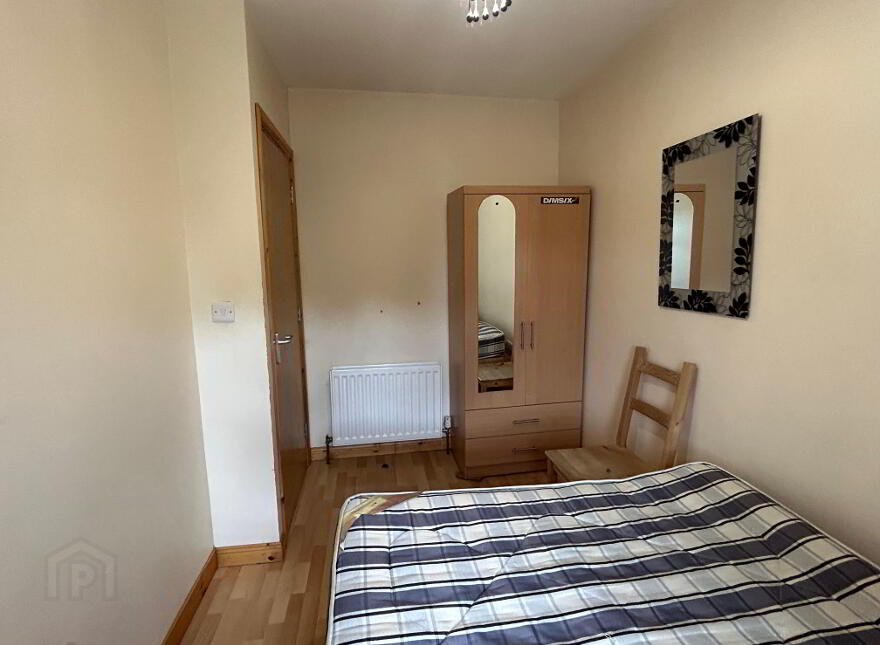 Great Apartment, 41E Agincourt Avenue, Queens Quarter, Belfast, BT7 1QA