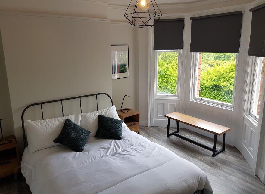 33 Colenso Parade, Stranmillis, Belfast, BT9 5AN