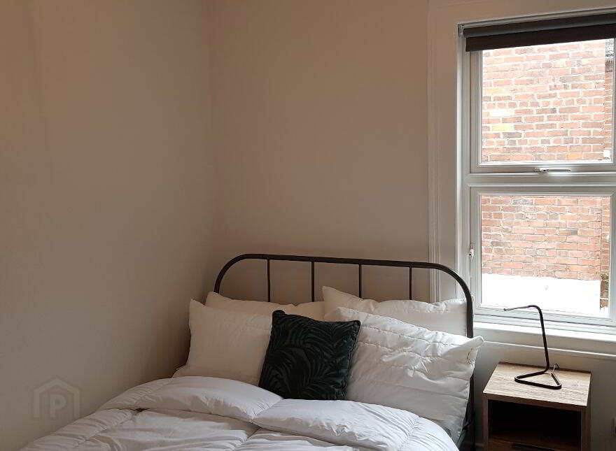 33 Colenso Parade, Stranmillis, Belfast, BT9 5AN