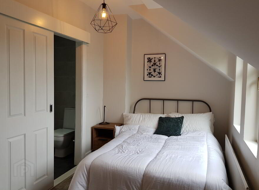 33 Colenso Parade, Stranmillis, Belfast, BT9 5AN