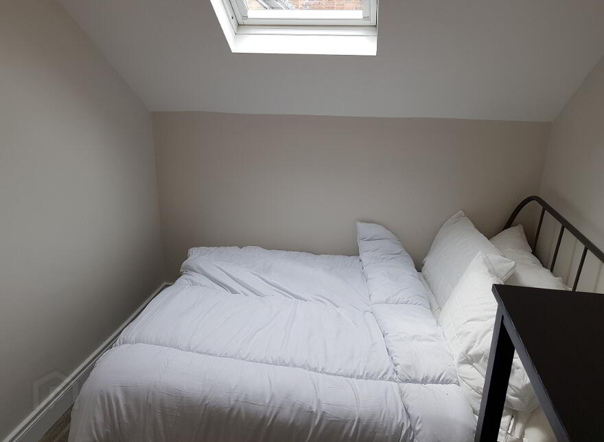 33 Colenso Parade, Stranmillis, Belfast, BT9 5AN
