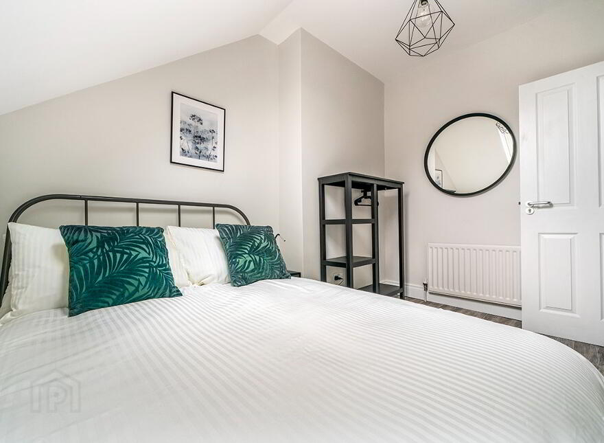 33 Colenso Parade, Stranmillis, Belfast, BT9 5AN